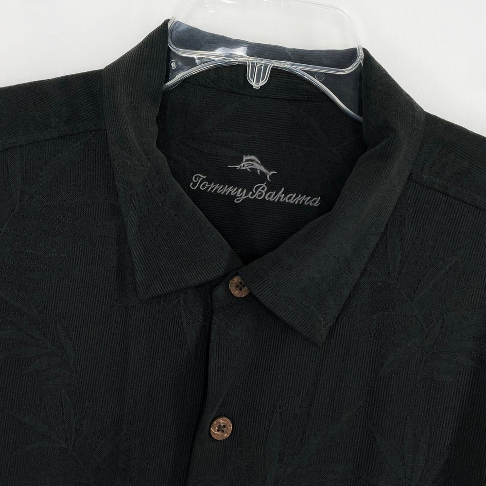 Tommy Bahama Men's XXL 100% Silk Black Hawaiian Camp Shirt Jacquard